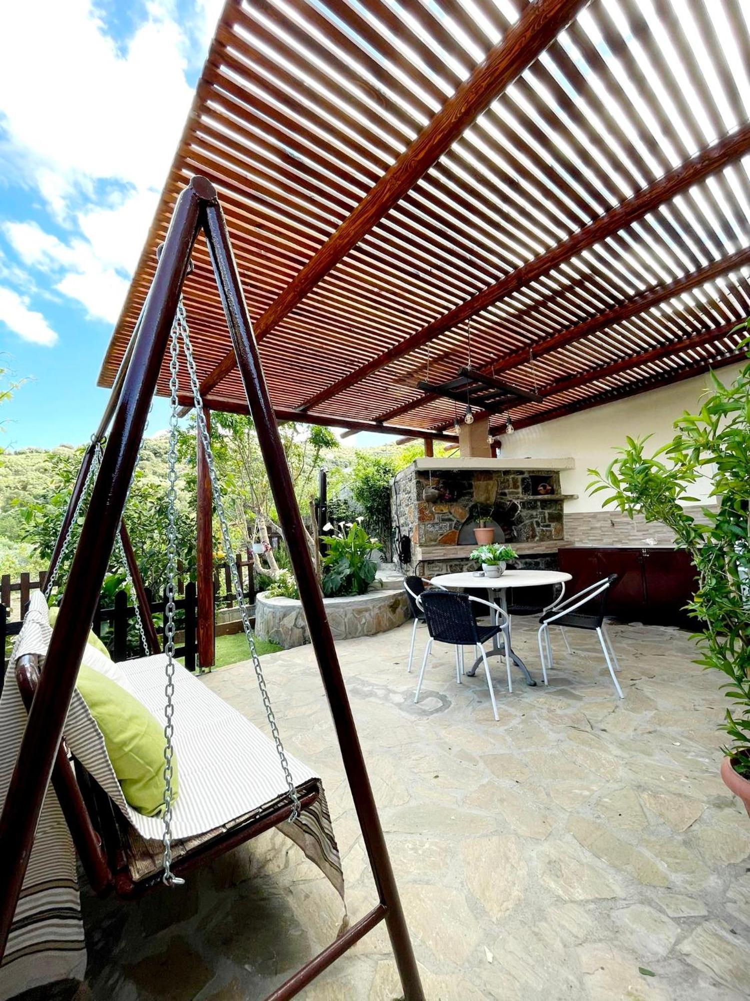 Nikithianos Platipodi Stone Houseヴィラ エクステリア 写真